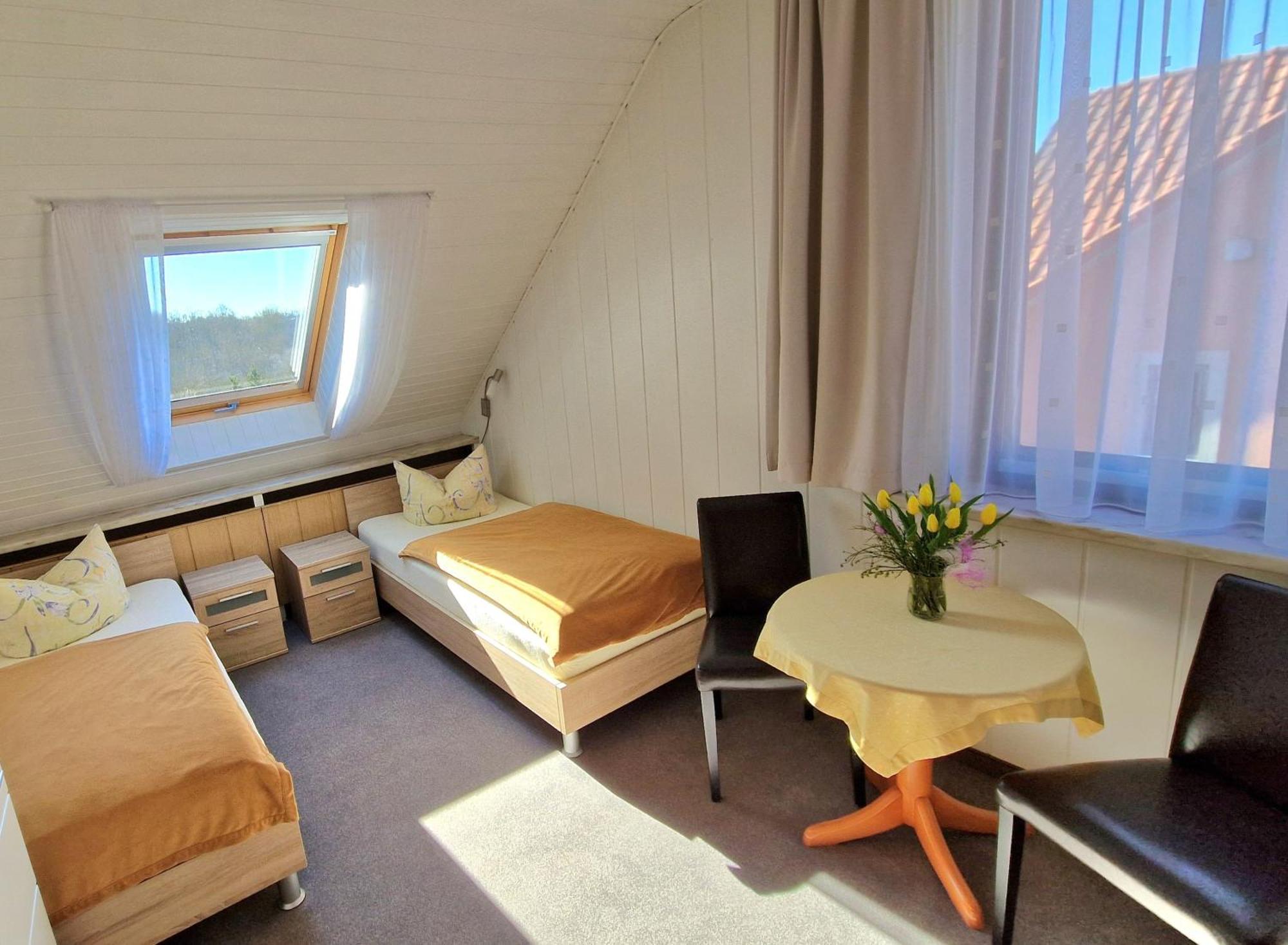 Pension Am Kirschberg Веймар Экстерьер фото